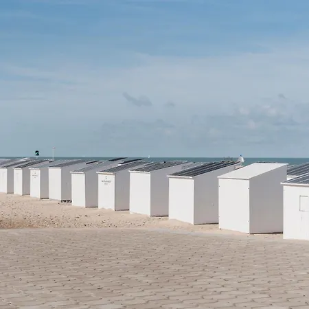 Cosy Au Cœur De La Balnéaire Offrant Vue Unique Et à 300m De La Ostende