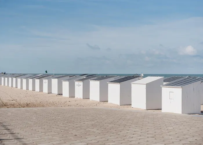 Cosy Au Cœur De La Balnéaire Offrant Vue Unique Et à 300m De La Ostende